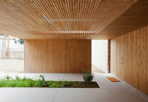 Sustainable-Lunawood-Thermowood-exterior-cladding-Penafiel-Portugal-2