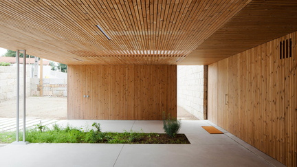 Sustainable-Lunawood-Thermowood-exterior-cladding-Penafiel-Portugal-2