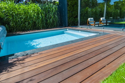 JAF basen taras elewacja bangkirai modrzew syberyjski (7)