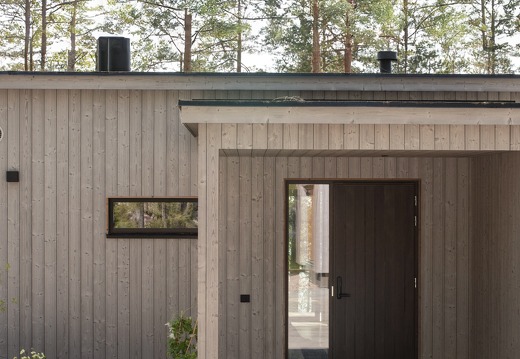 Luna-Arctic-Layer-18x142-brushed Villa-Aurinkokallio Lunawood